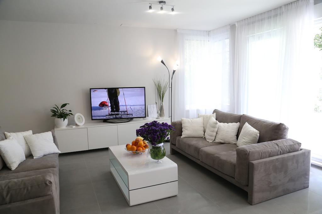 Beach Apartments Dumicic ポドストラナ 部屋 写真